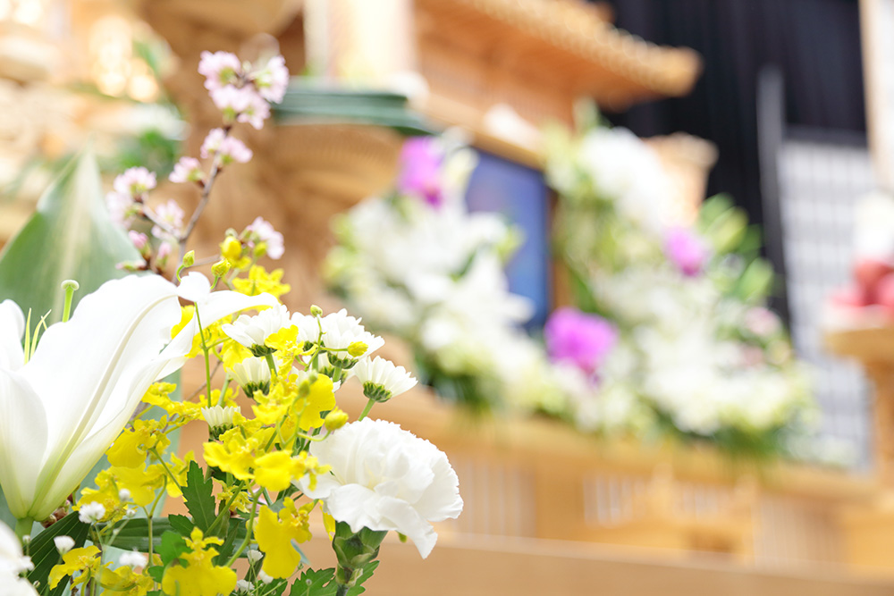 葬儀に贈る花について どのようなものを贈るべきなの？